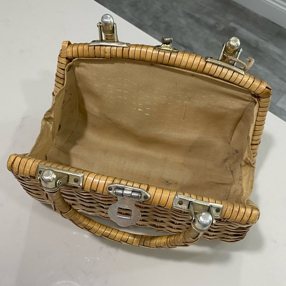 Vintage 1960s Wicker Handbag - Picture 2 of 9